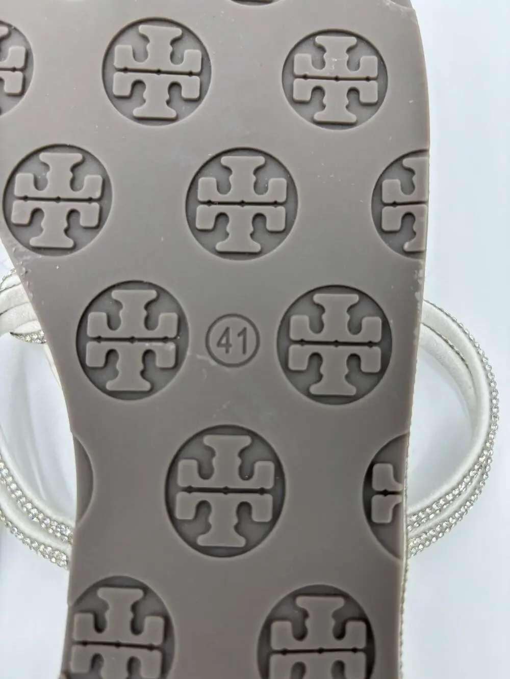 Tory Burch Women's White Rhinestone Logo Comfort Slip On Thong Sandals Size 10
